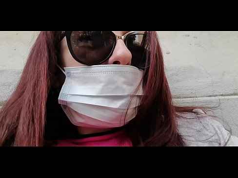 ❤️ Nicoletta kostaa naapurilleen ja pissaa hänen autotalliinsa (Special Covid19 Italian karanteeni) ❌ Porno at us